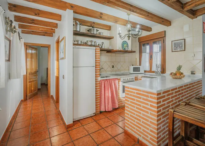 Eras De 컨트리하우스 *